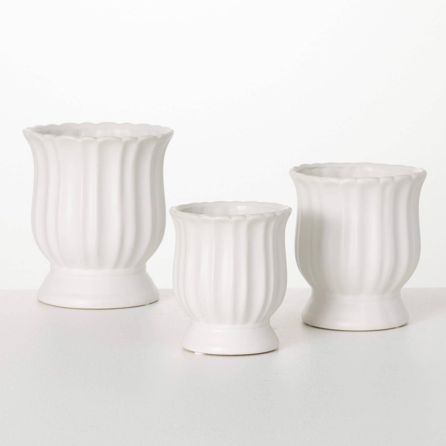 Matte White Scalloped Planter-Set of 3