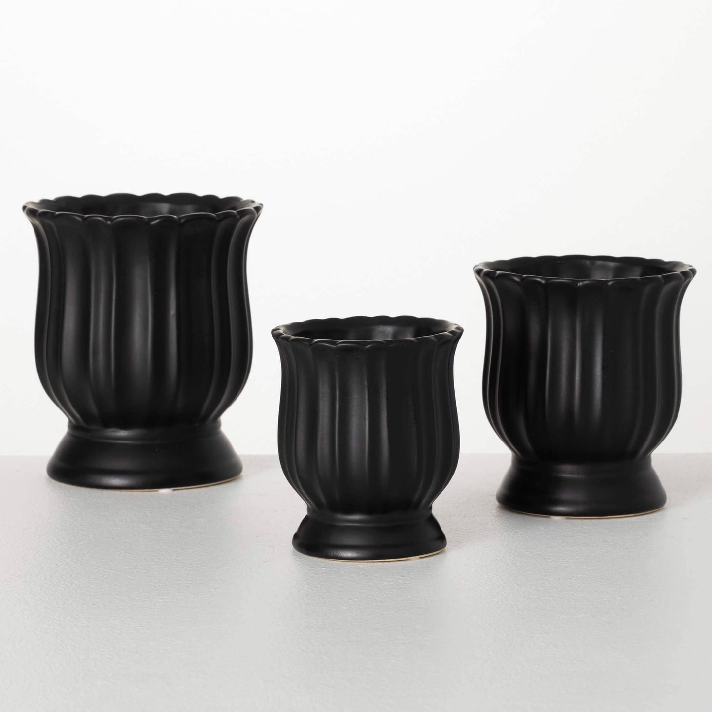 Matte Black Scalloped Planter, Set of 3