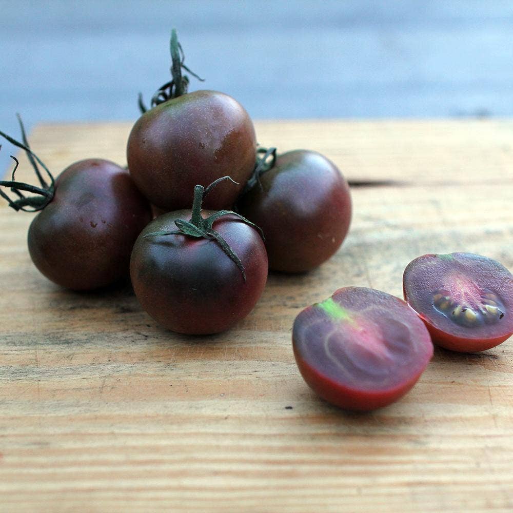 black tomatoe
