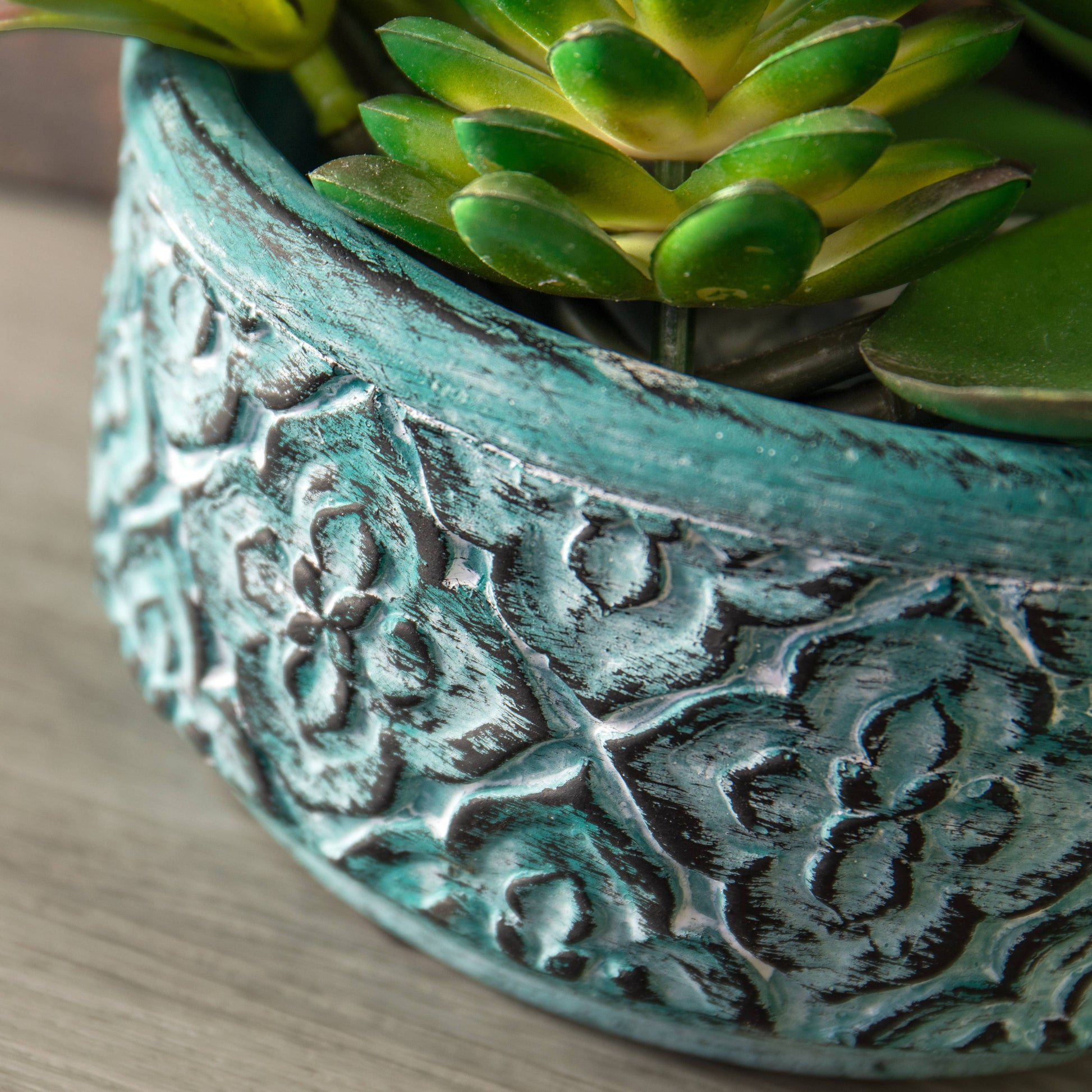 close-up deco planter
